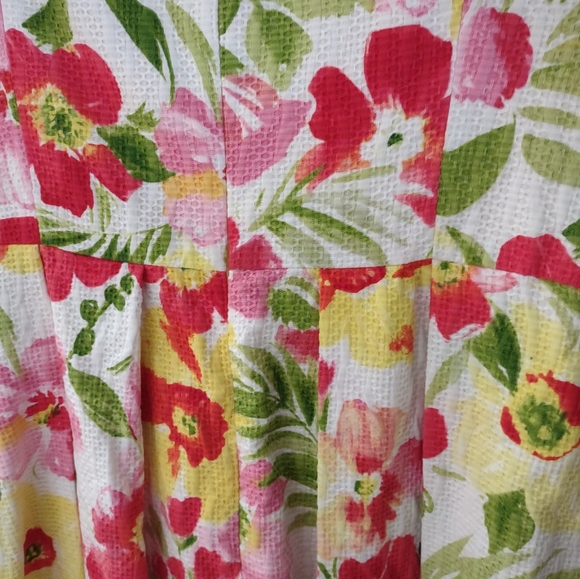 Lovely Vintage Style Summer mod cloth dress. - Picture 6 of 7